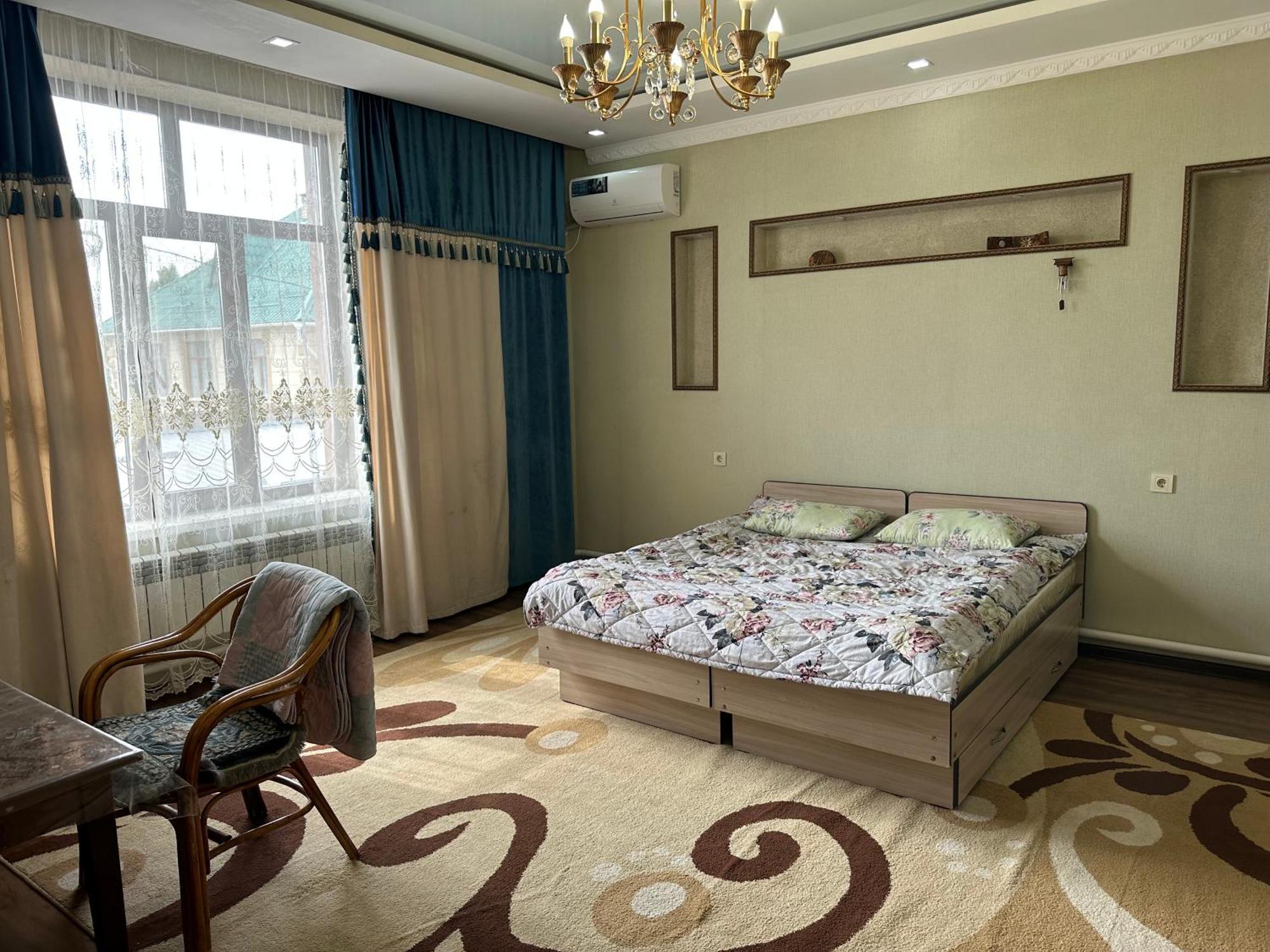 Kurak Homestay Bishkek Ngoại thất bức ảnh