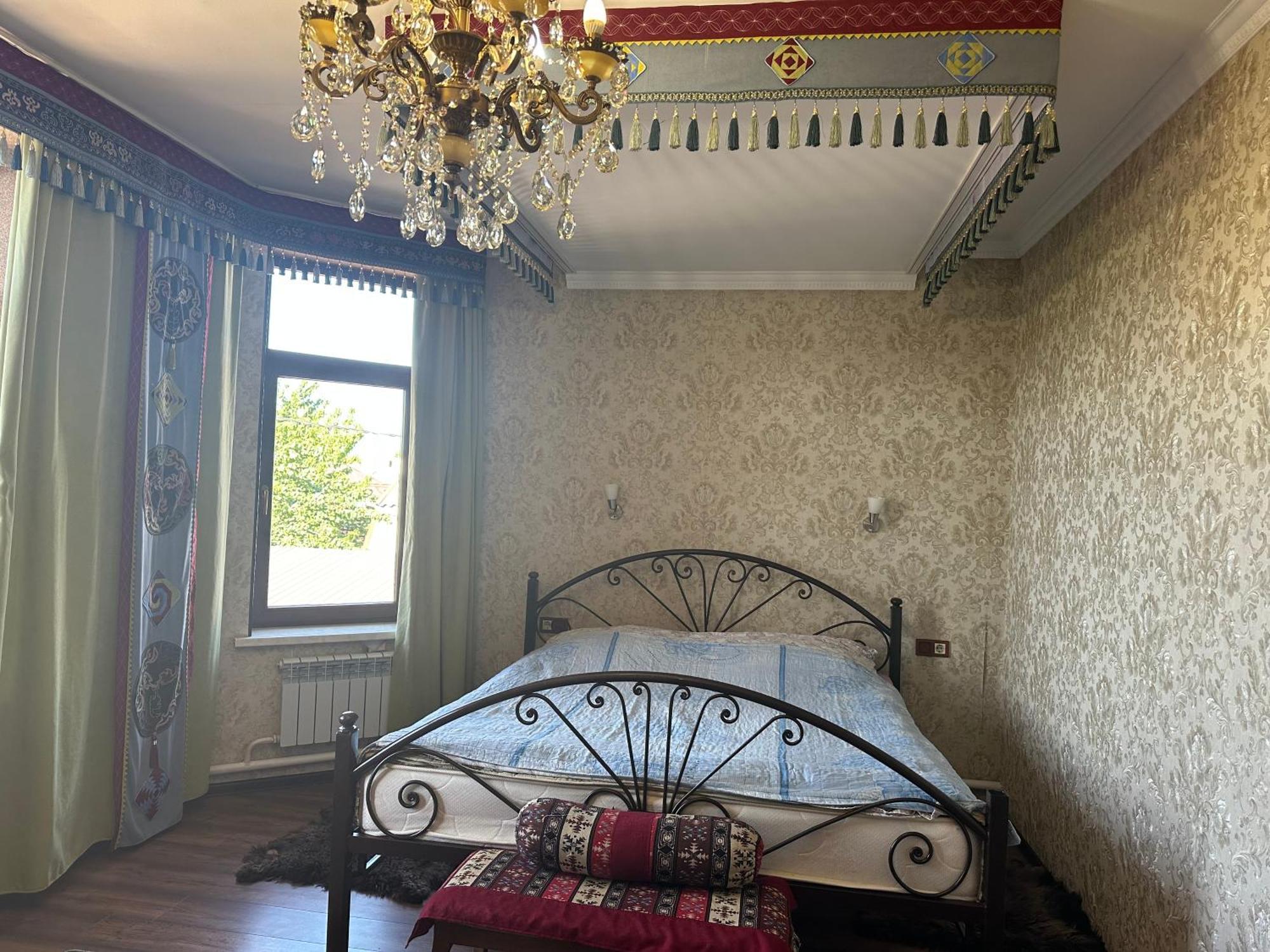 Kurak Homestay Bishkek Ngoại thất bức ảnh