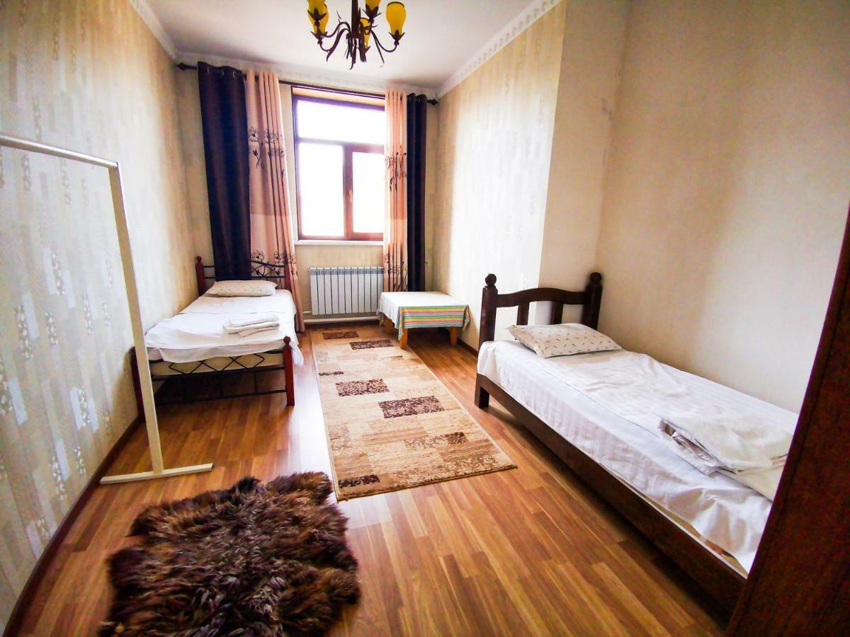 Kurak Homestay Bishkek Phòng bức ảnh
